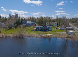 220 Vances Side Rd, Ottawa, ON K0A 1T0