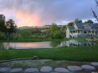 8827 Crater Hill Rd, Newcastle, CA 95658