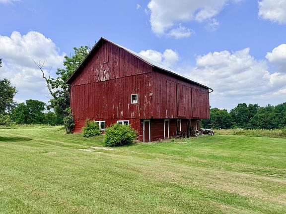 2nd image of 3084 Washington South Rd