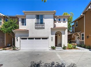 68 Stratus Ln, Tustin, CA 92782