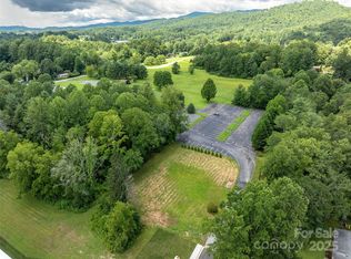 114 Welcome St, Brevard, NC 28712