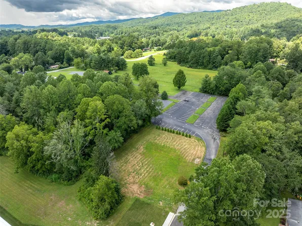 114 Welcome St, Brevard, NC 28712