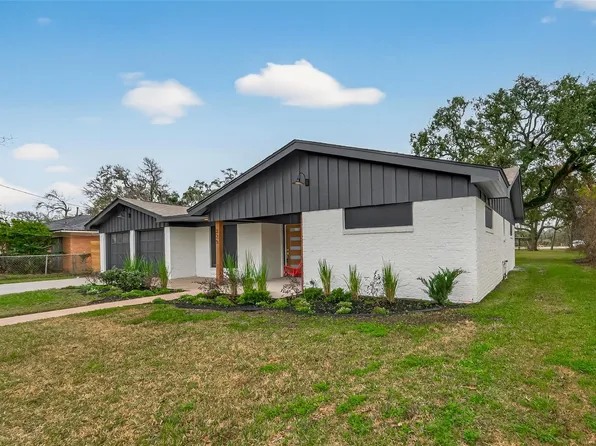 325 Hargett St, Clute, TX 77531