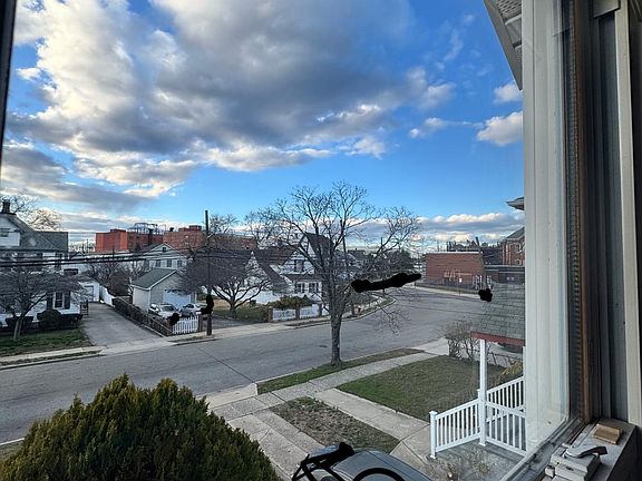 3rd image of 32 5th St APT 2