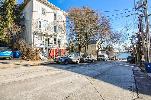 29 Saint Lawrence St #2 Photo 1