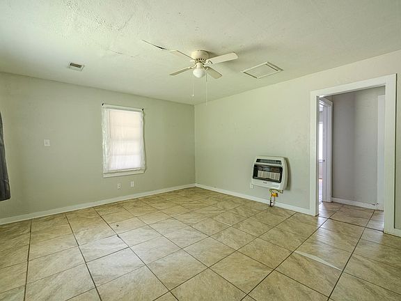 5th image of 114 S Parkway