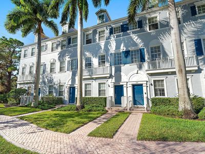 238 W Thatch Palm Circle, Jupiter, FL, 33458