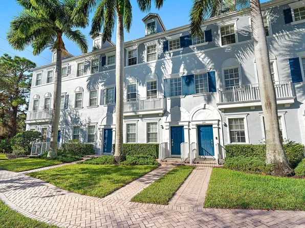 238 W Thatch Palm Circle, Jupiter, FL 33458