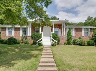 3220 Knobview Dr, Nashville, TN 37214