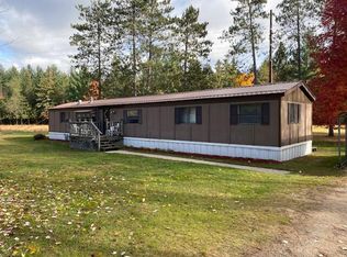 N6614 Left Foot Lake Rd, Crivitz, WI 54114