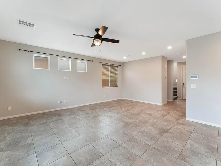 4320 Stardusk Falls Ave — Photo 9