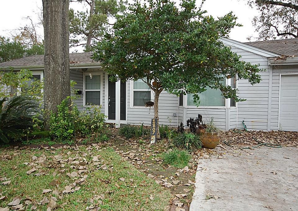 1st image of 1807 Du Barry Ln