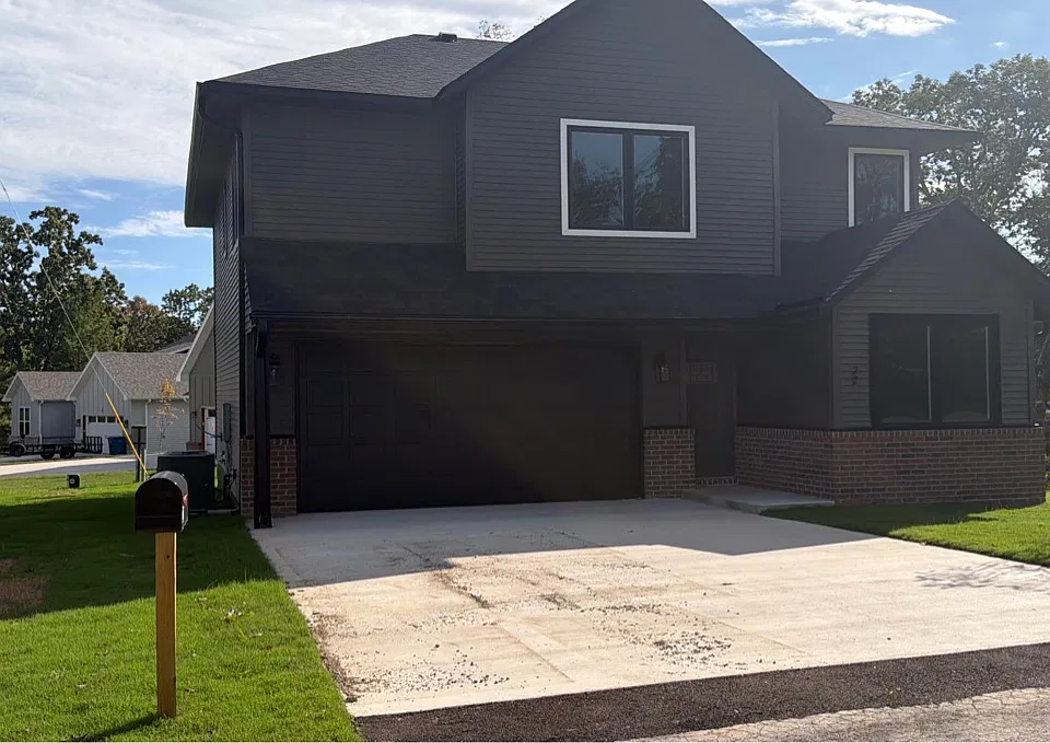 22 Kintyre Cir