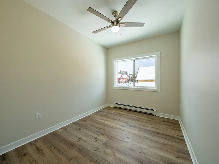 404 W Baraga Ave #B — Photo 13