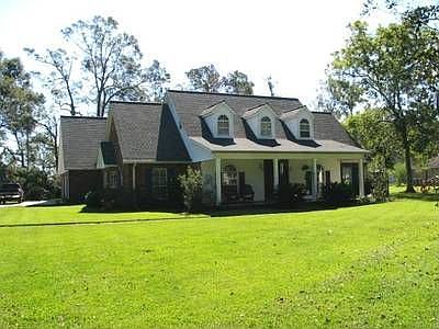 1st image of 16272 Woody Ln