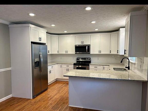 5th image of 189 General Cleburn Dr