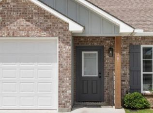 8065-4 B Lockhart Rd, Denham Springs, LA 70726