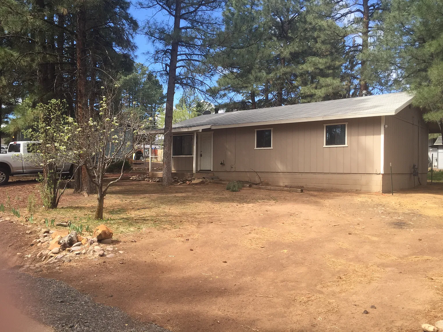 3 bed, 1092 sqft, $1,800 — Photo 1