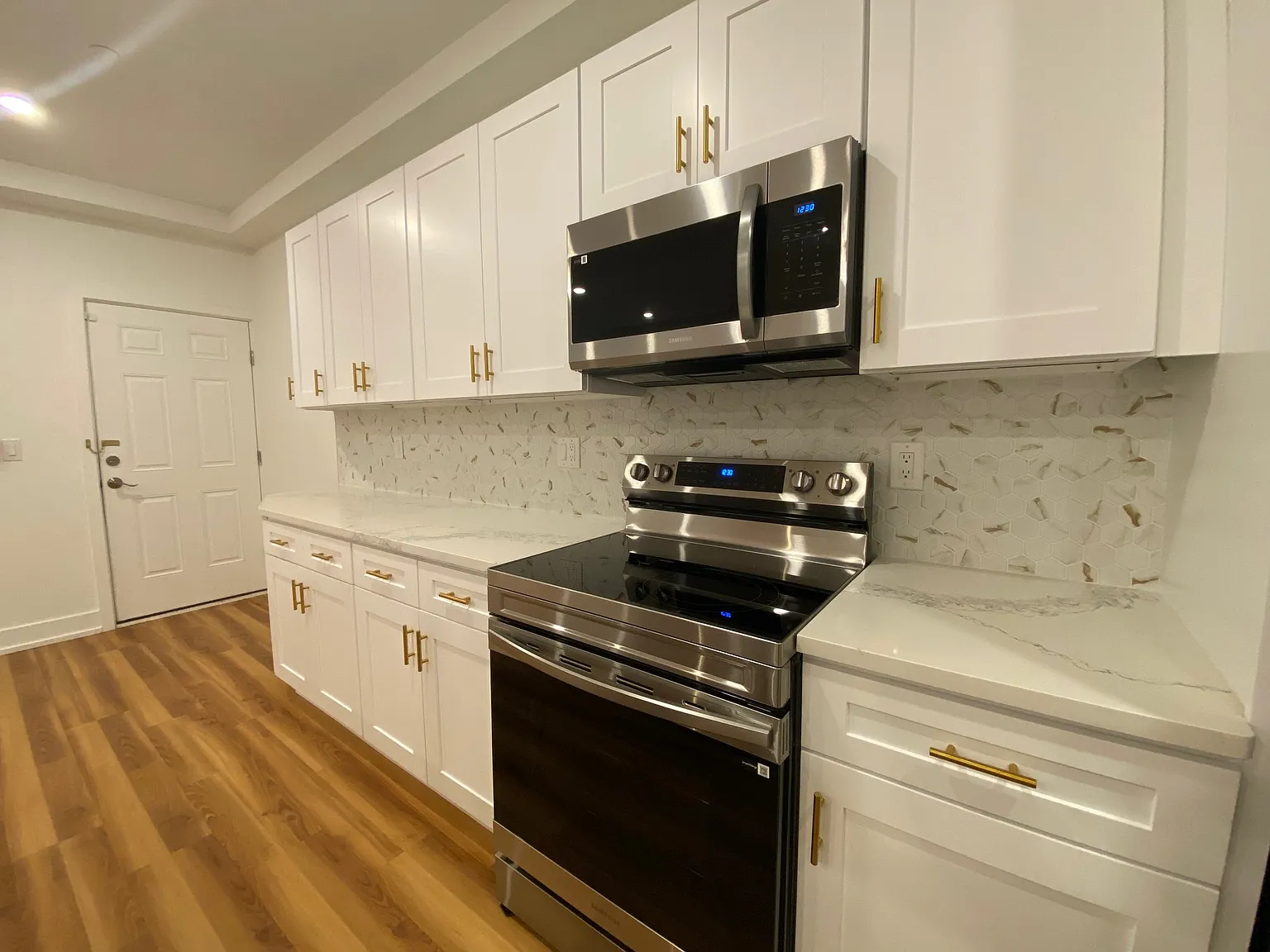 2325 Germantown Ave — Photo 4