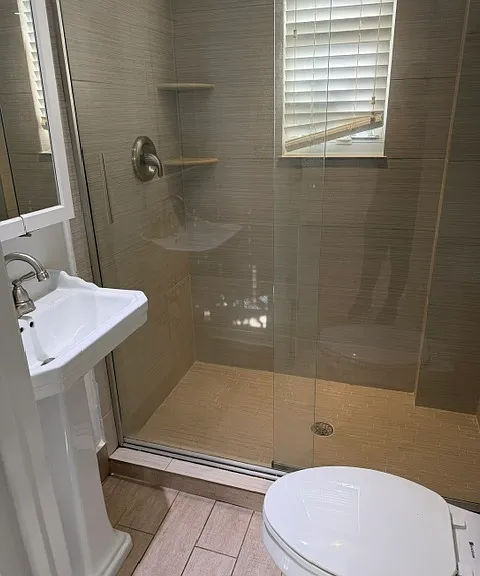 7504 NE 6th Ct #8 — Photo 7