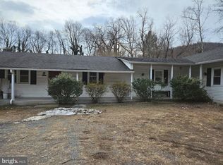 11790 Lee Hwy #2B, Sperryville, VA 22740