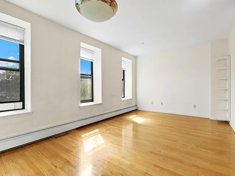 282 Saint James Pl #3 — Photo 7
