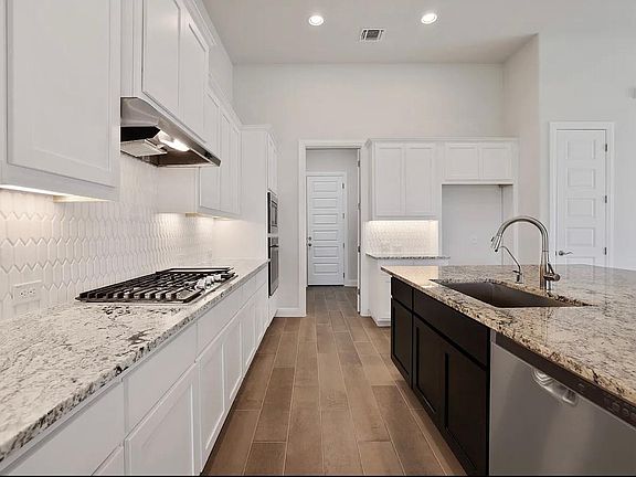 5th image of 128 Benedum Way