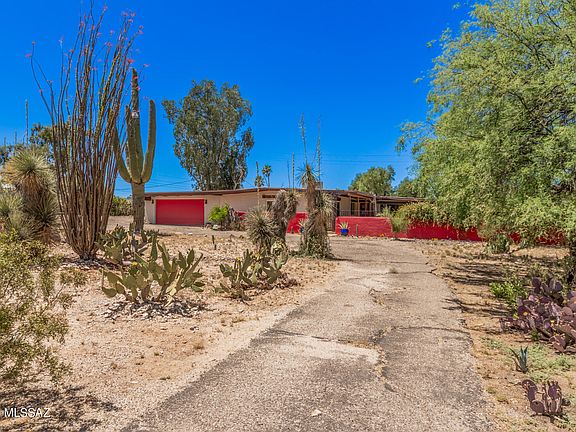 2nd image of 7205 N Leonardo Da Vinci Way