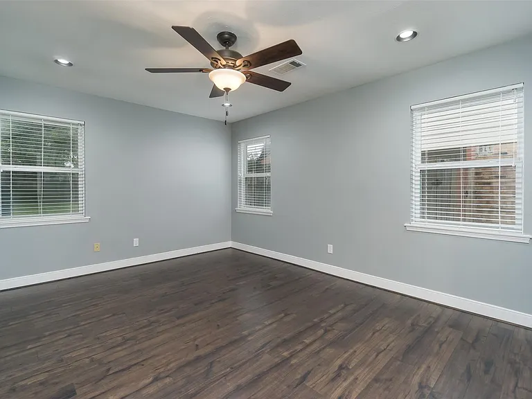8326 Hazen St — Photo 10