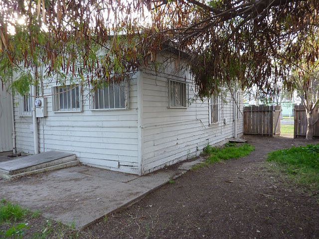 2nd image of 3053 E Grant Ave