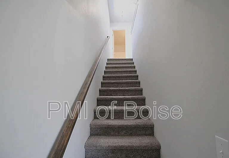 960 S Nautilus Ave — Photo 9