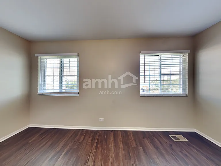 953 Mesa Dr — Photo 18