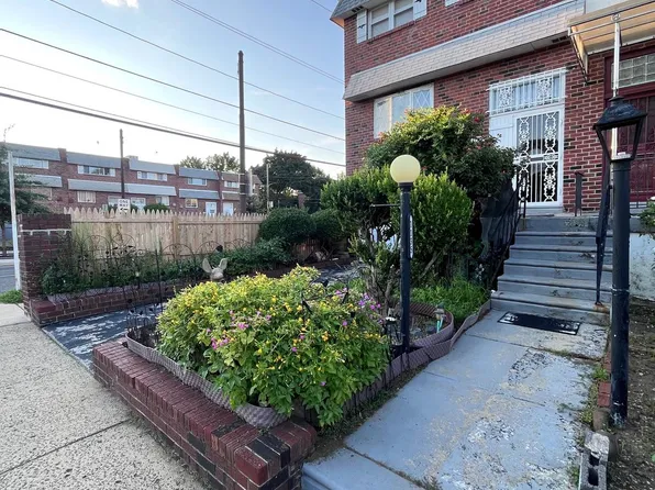 1135 Custis Pl, Philadelphia, PA 19122