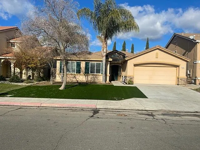 3 bed, 2075 sqft, $2,500 — Photo 1