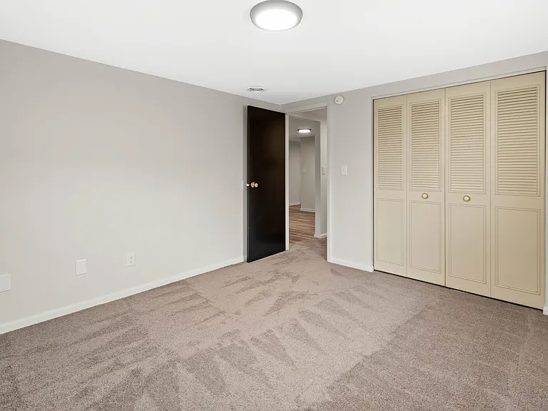 494 4th St #4 — Photo 14