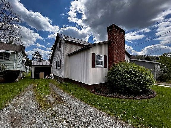 2nd image of 52 Deerlick St
