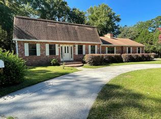 2527 Jerry Jones Dr, Valdosta, GA 31602