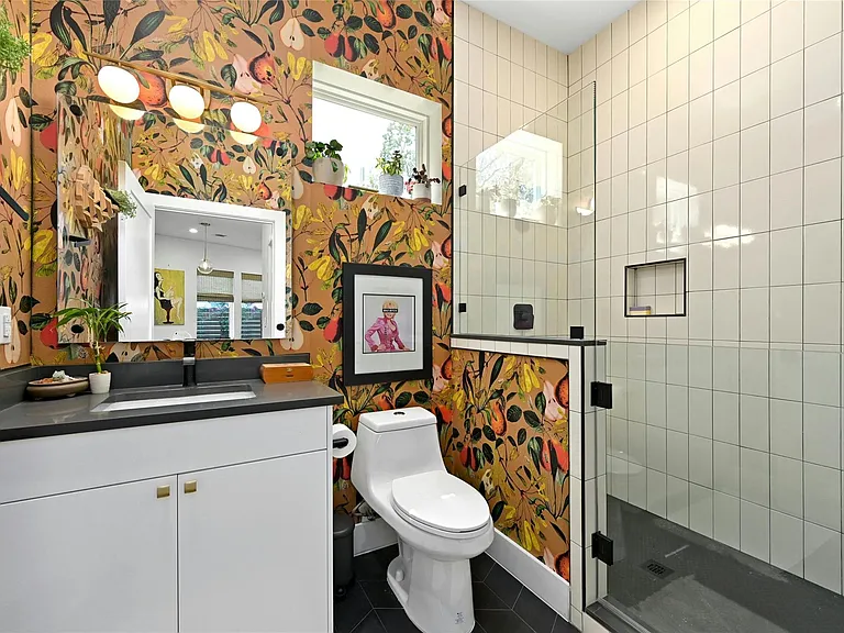 1187 Oak Grove Ave — Photo 11