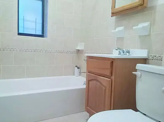 Rented by Bohemia Realty Group | media 20