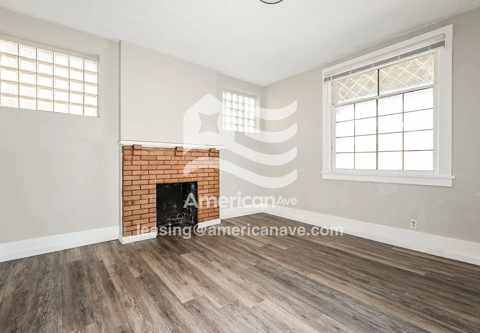 3 bed, 1.0 bath, 1328 sqft, $1,307 — Photo 3