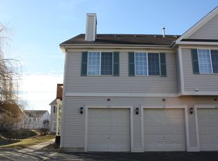 609 Fox Ridge Dr, Fox Lake, IL 60020