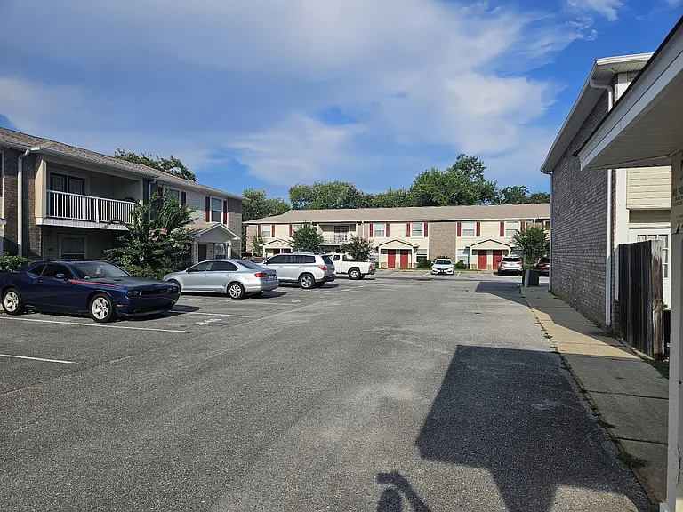 1869 Shay Lin Ct — Photo 21