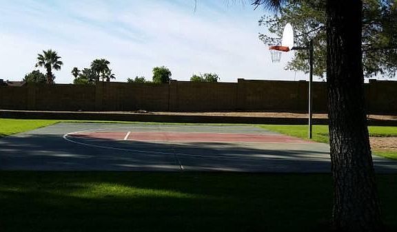 5th image of 2943 E Isabella Ave