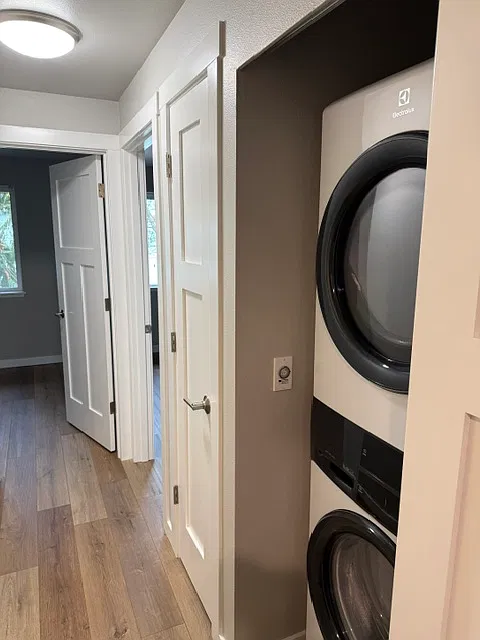 2 bed, 930 sqft, $2,195 — Photo 3