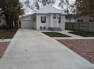 410 N 3rd St, Oneill, NE 68763