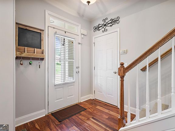 3rd image of 83 Treadstone Ln