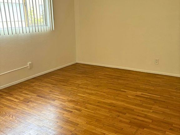 4th image of 10942-10948 S Crenshaw Blvd #10948-1