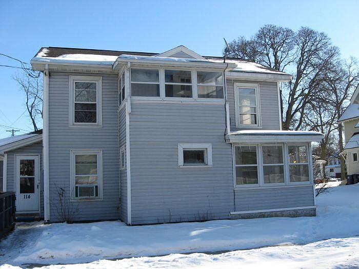 1st image of 112 10th St N #114