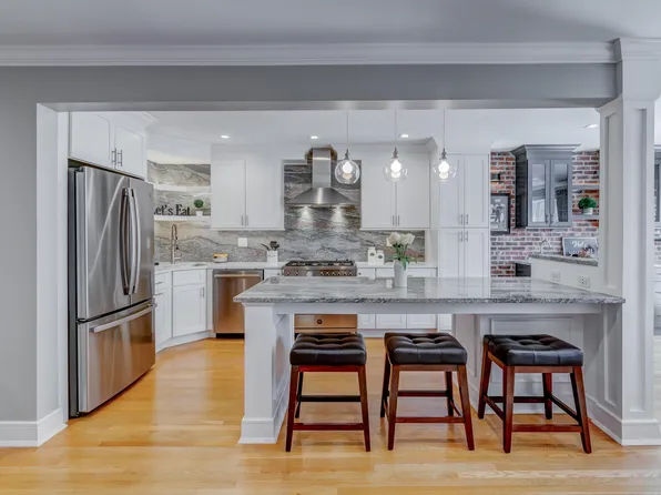 20 Sunset Ave, Bayonne, NJ 07002
