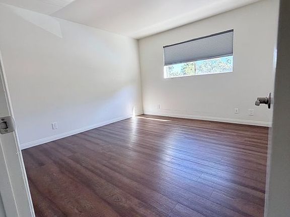 5th image of 1021 San Andres St #4